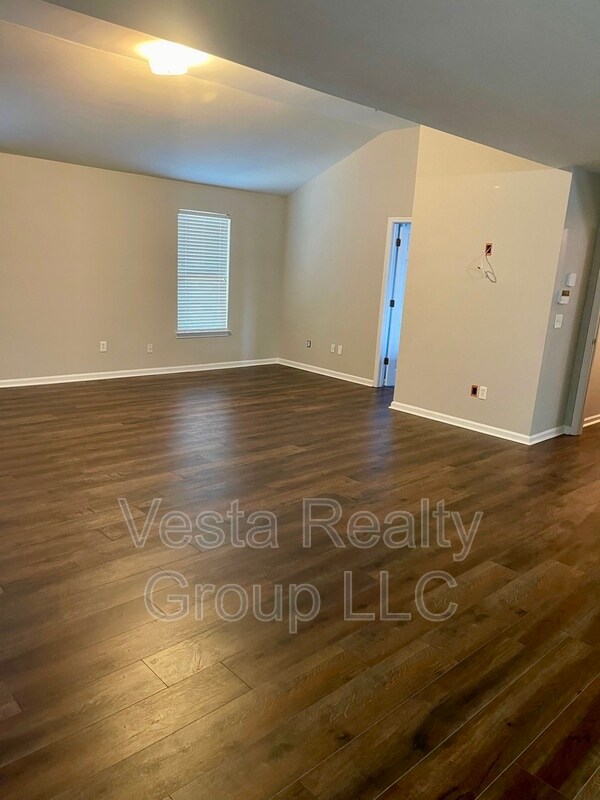 Building Photo - 146 Brenleigh Park Dr