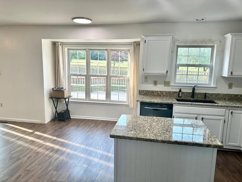 Building Photo - 1104 Red Harvest Rd