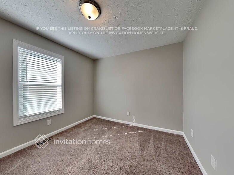 Building Photo - 121 Limestone Ln