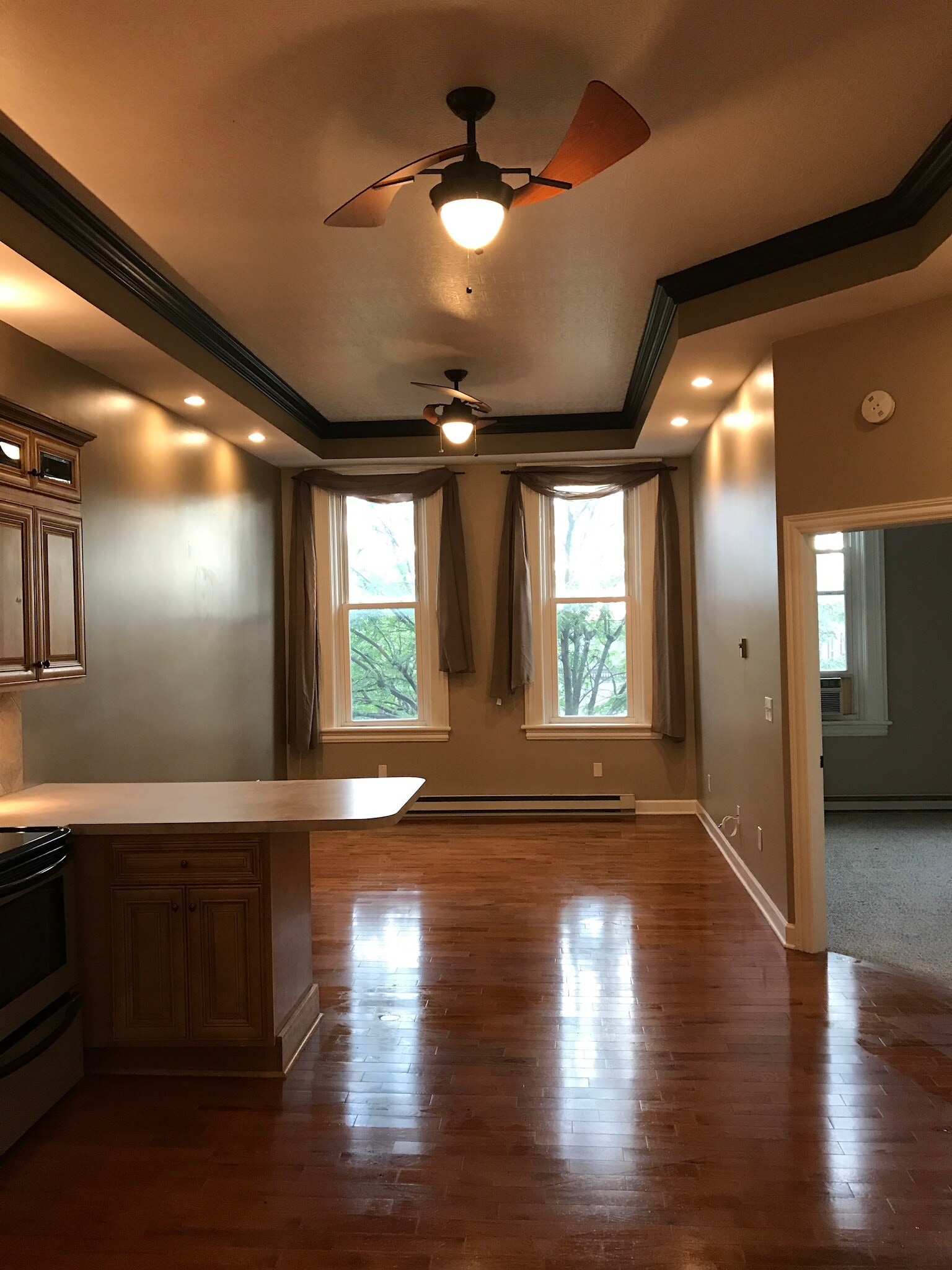 Building Photo - 57 S Main Street Apt 3