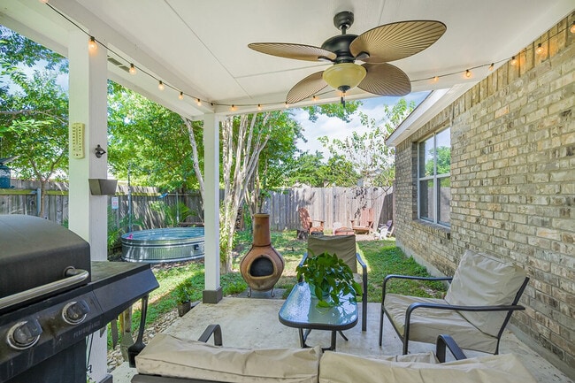 Building Photo - 904 Melted Candle Cove