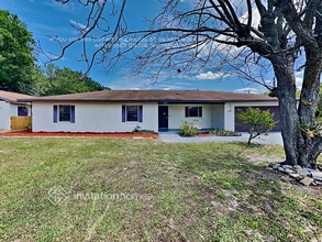 Building Photo - 1881 N Lake Eloise Dr