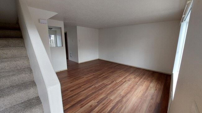 Building Photo - 160 N 7th St