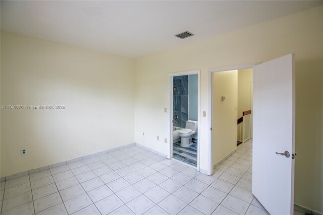 Building Photo - 6400 SW 138th Ct