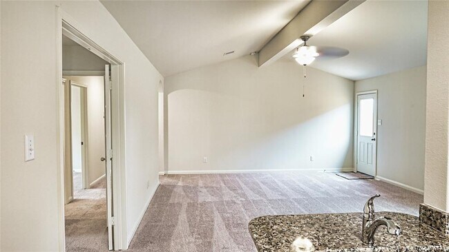 Building Photo - 7922 Vacek Meadows Loop