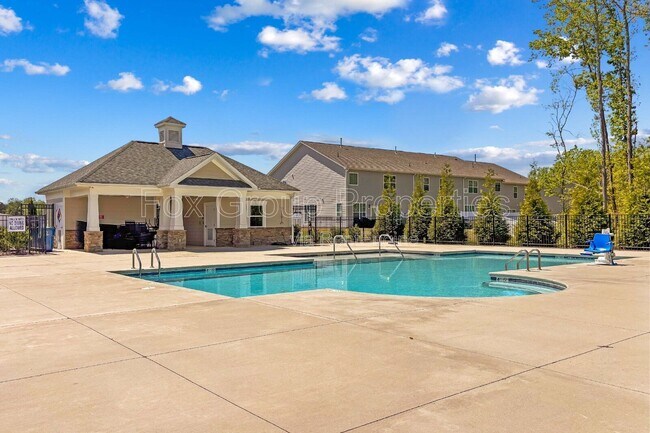 Building Photo - 4110 Steel Wy