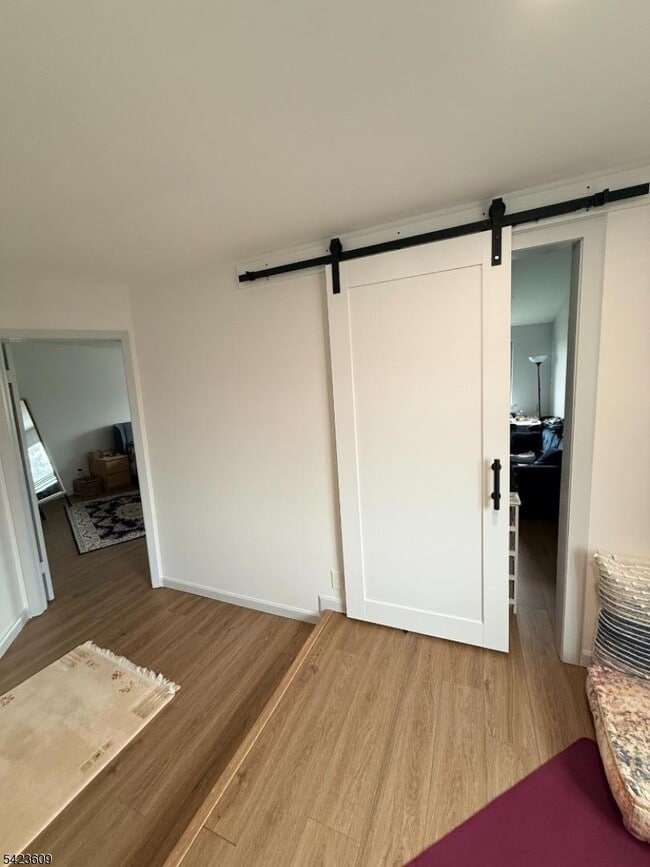 Building Photo - 22 Castle Ridge Dr