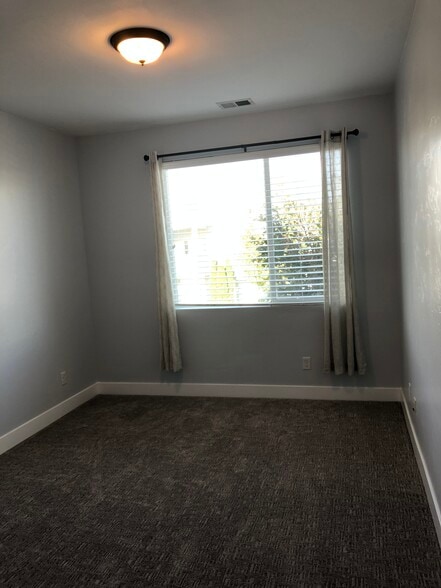 Master Bedroom - 4528 W South Jordan Pky