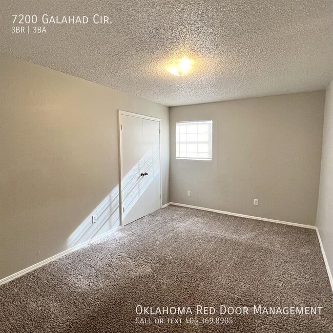 Building Photo - 7200 Galahad Cir