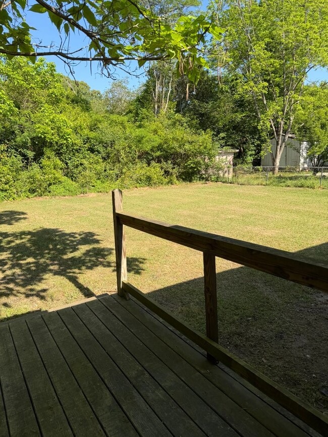 Building Photo - 159 Circle Dr