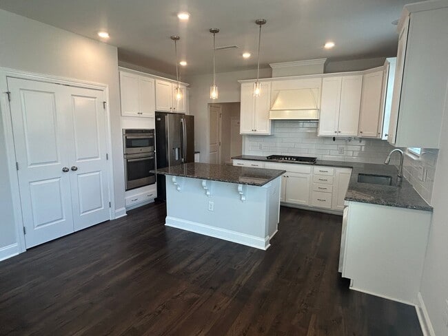 Building Photo - 3 Bed | 2.5 Bath House in Holly Springs