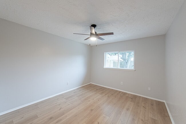 Building Photo - 20055 Fort Stanton Dr