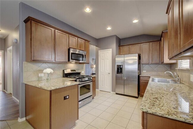 Building Photo - 1036 Estival Dr