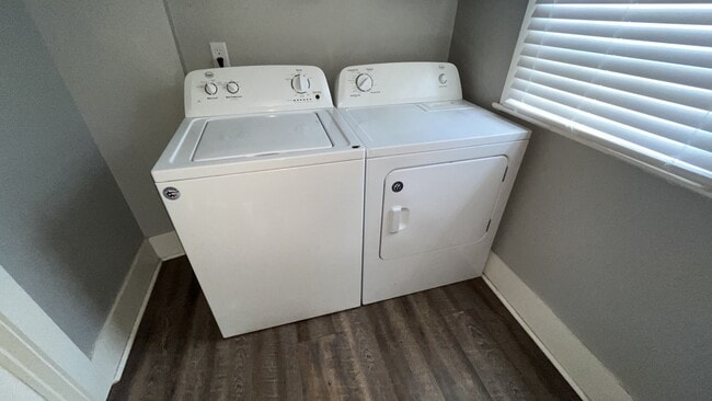 Building Photo - 815 S Brundidge St