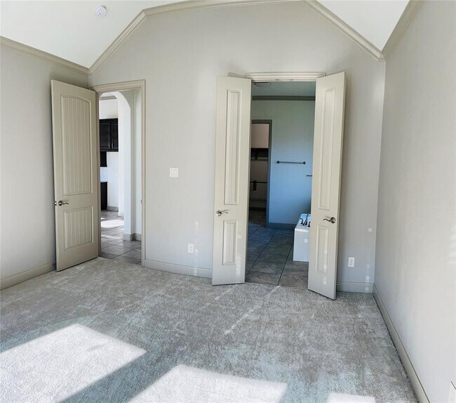 Building Photo - 10831 Paula Bluff Ln