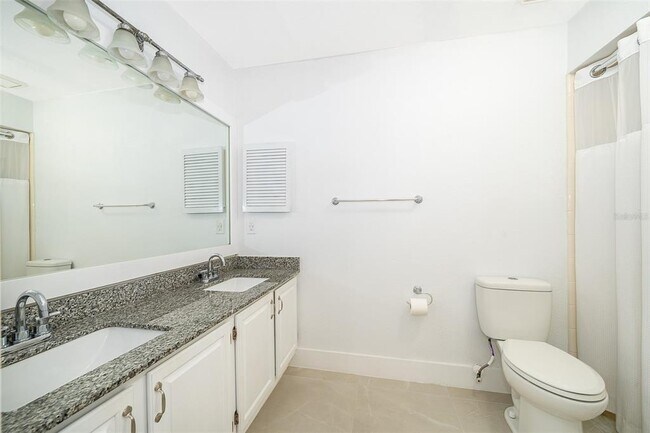 Building Photo - 200 Egret Ct