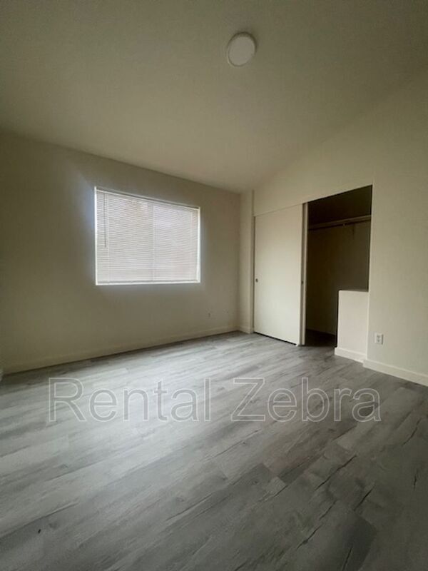 Building Photo - 6702 SE 80th Ave