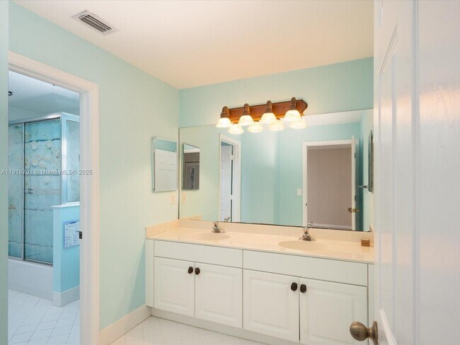 Building Photo - 3560 Moon Bay Cir