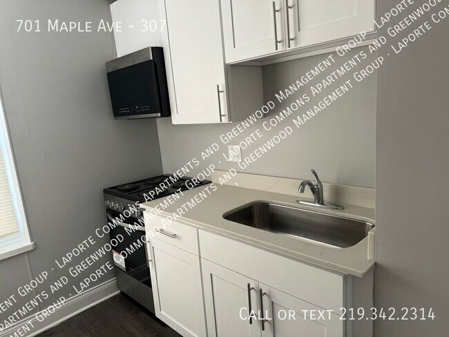 Building Photo - Maple Commons