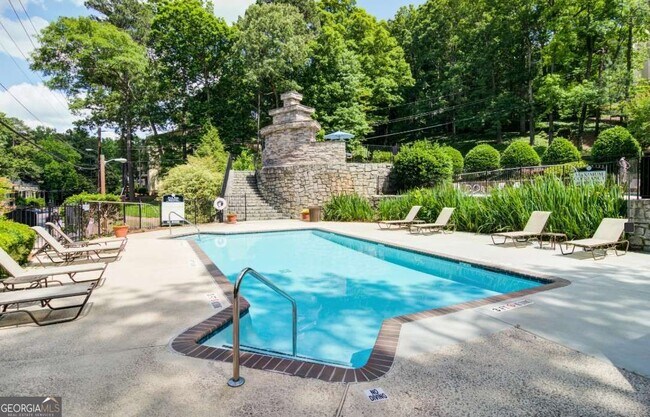 Building Photo - 2383 Akers Mill Rd