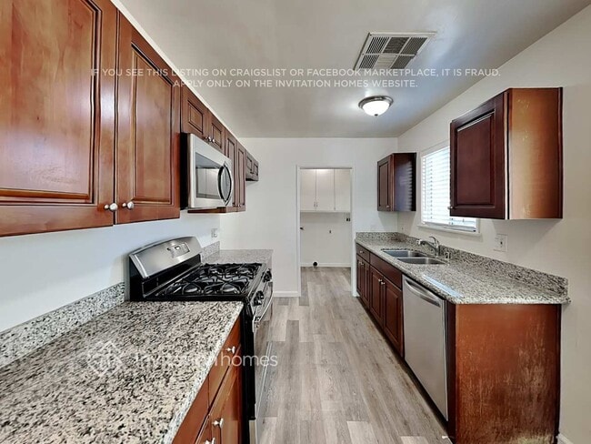 Building Photo - 8032 Wynne Ave