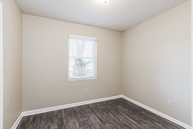 Building Photo - 3702 Blue Creek Ct