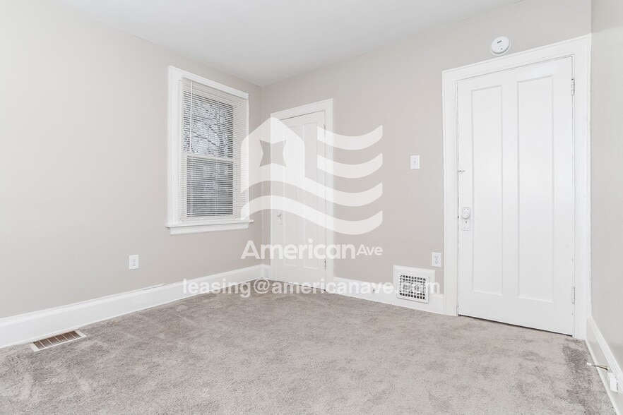 Building Photo - 279 Dorchester Ave