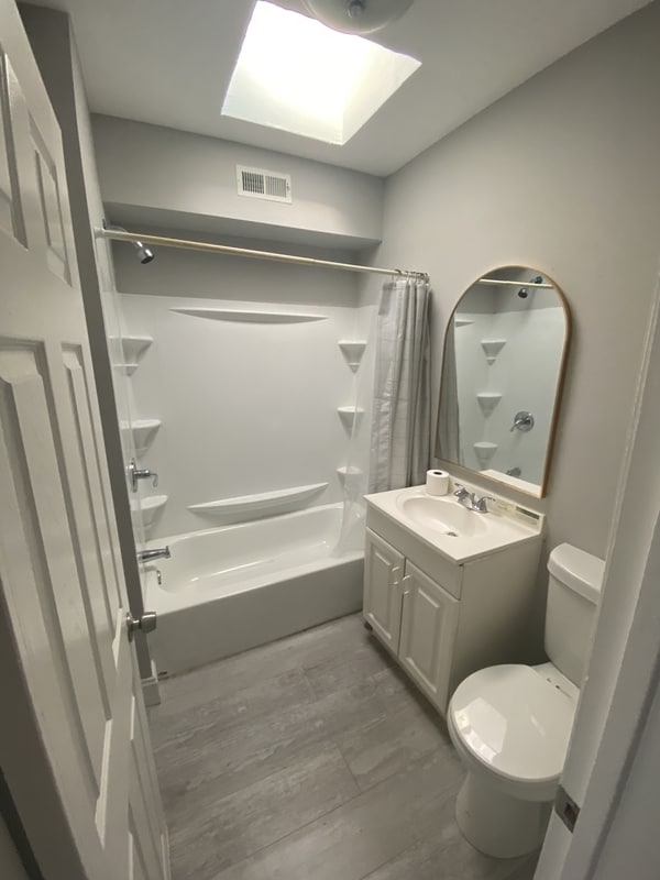 Building Photo - 424 Ilchester Ave