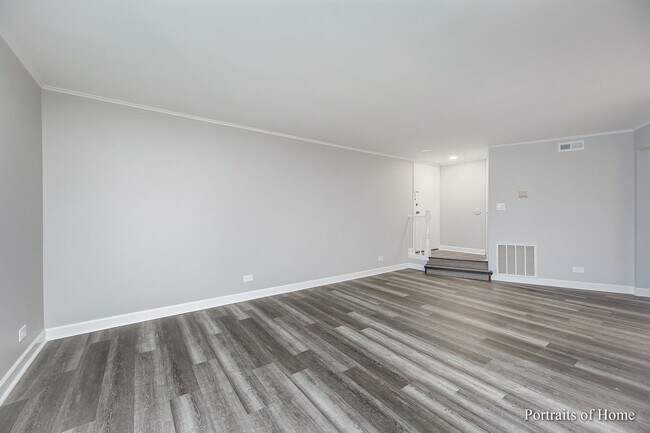 Building Photo - 1780 Gloucester Ct