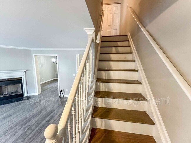 Building Photo - 3575 Kennesaw Station Dr