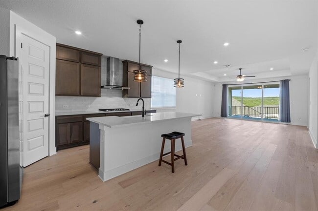 Building Photo - 1325 Castalo Ln