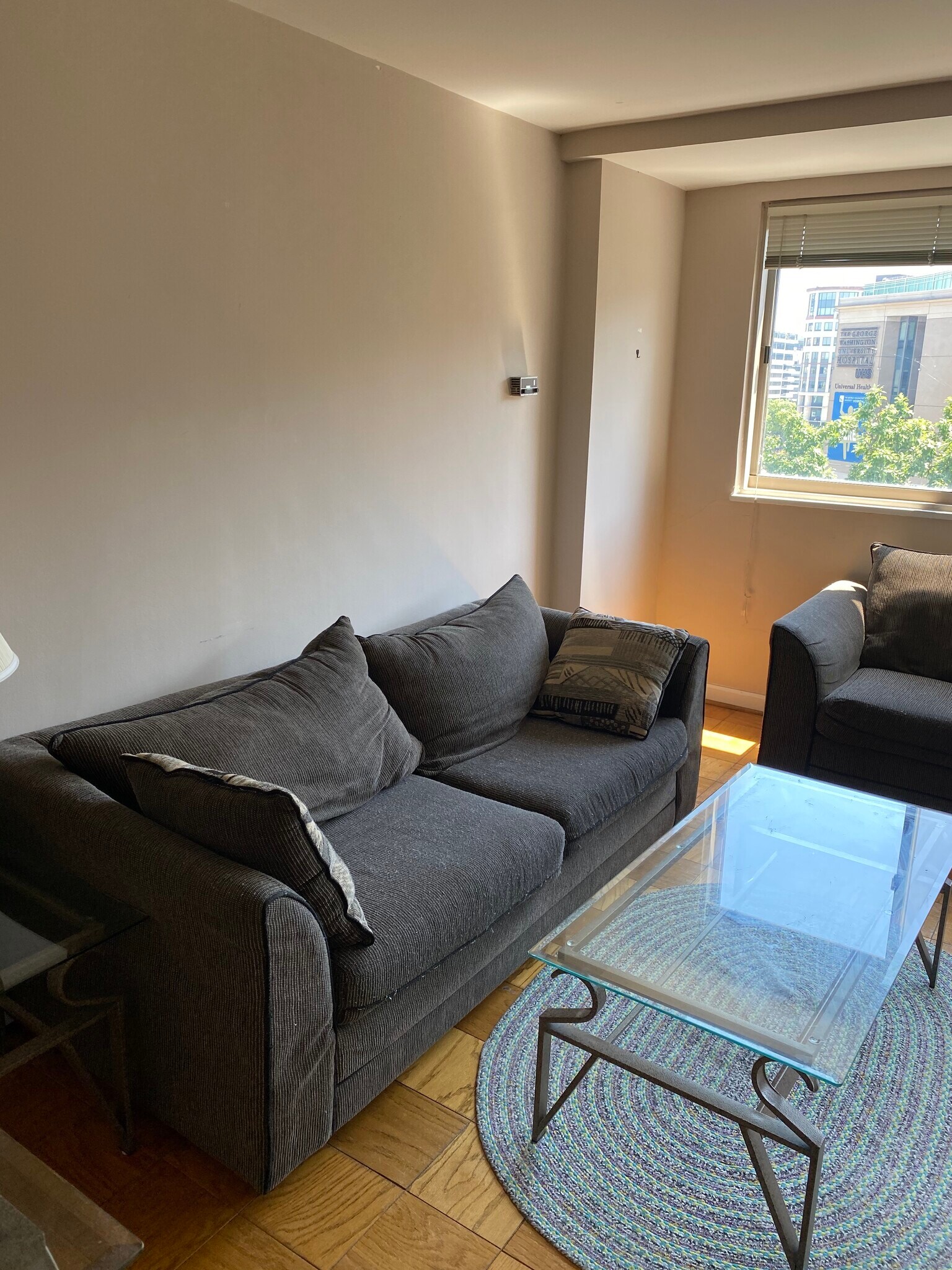 Building Photo - 922 24th St NW