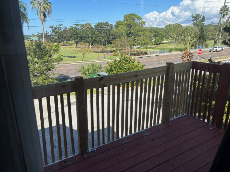 Building Photo - 1325 Drew St