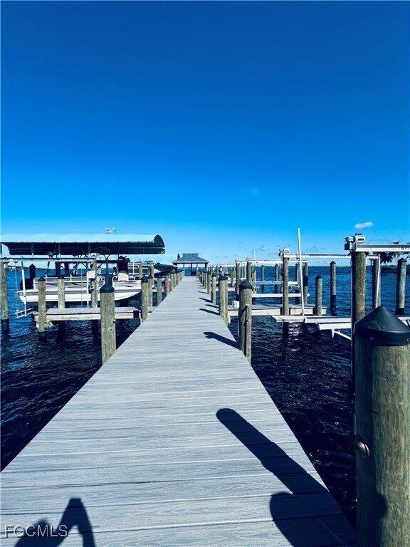 Building Photo - 2711 First St