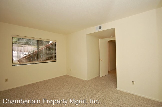 Building Photo - 1673 Madrone Gln