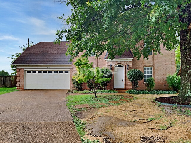 Building Photo - 3019 Long Bridge Cv