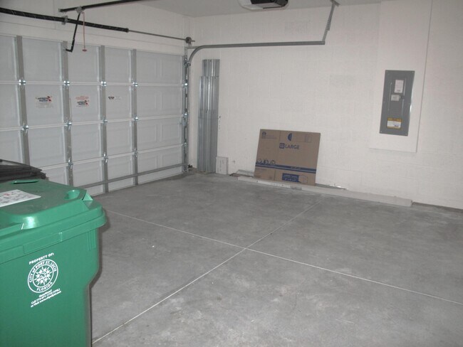 Building Photo - 12221 Nettuno Wy