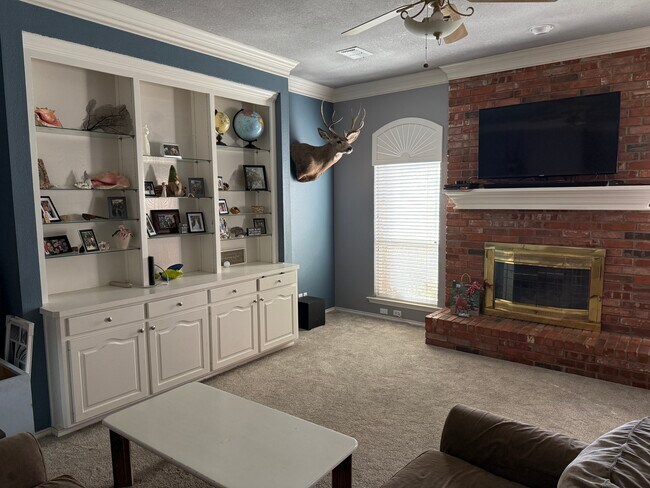 Building Photo - 4812 Knights Pl