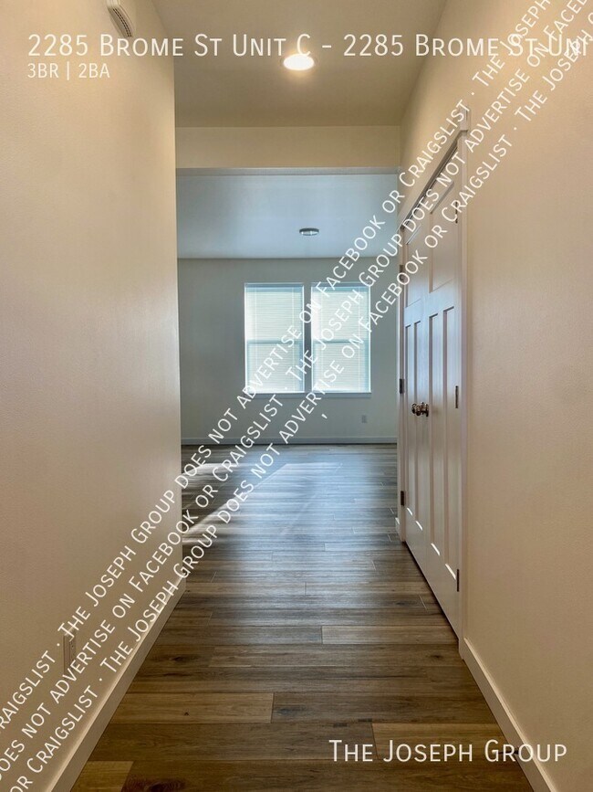 Building Photo - 2285 Brome St