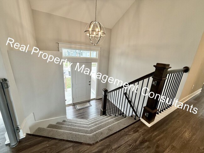 Building Photo - $500 off Move In Special on 4-bedroom, 3-b...