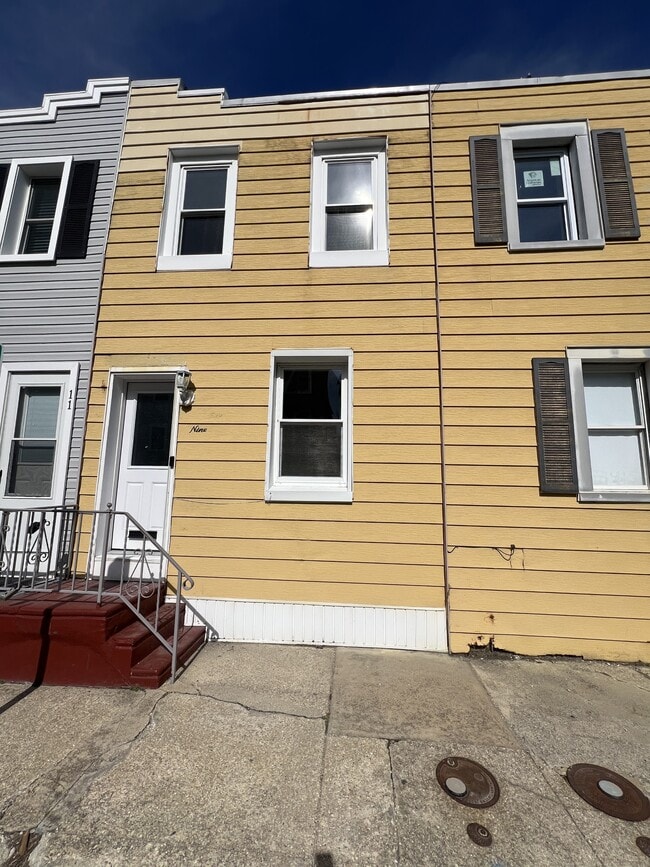 Building Photo - 9 Mercer Pl