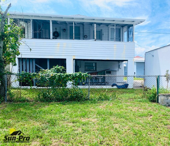 Building Photo - 808 S Grandview Ave