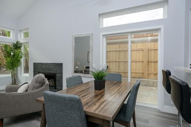 Building Photo - 3762 Via Del Rancho