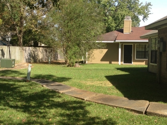 Building Photo - 5236-5240 Berryville Ct