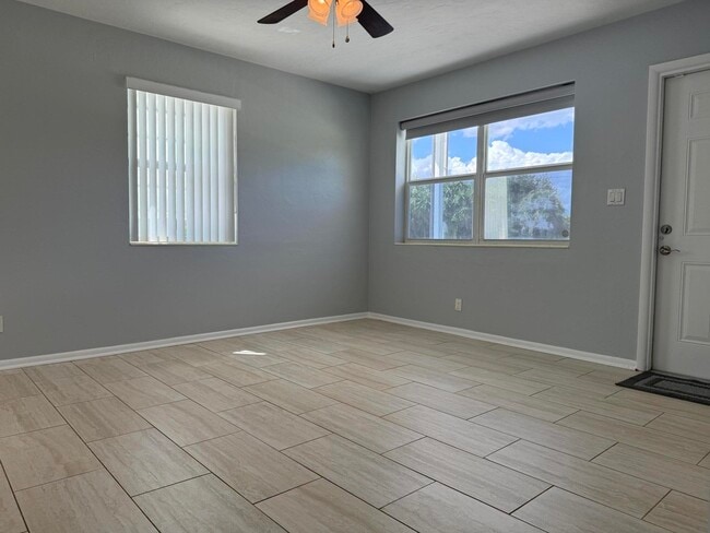 Building Photo - 2640 Bridgeman Rd