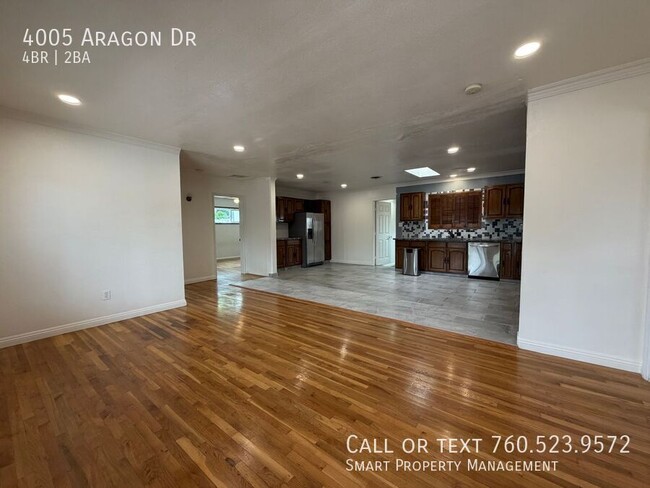 Building Photo - 4005 Aragon Dr