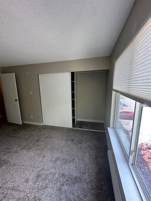 Primary bedroom - 14324 126th Ave NE