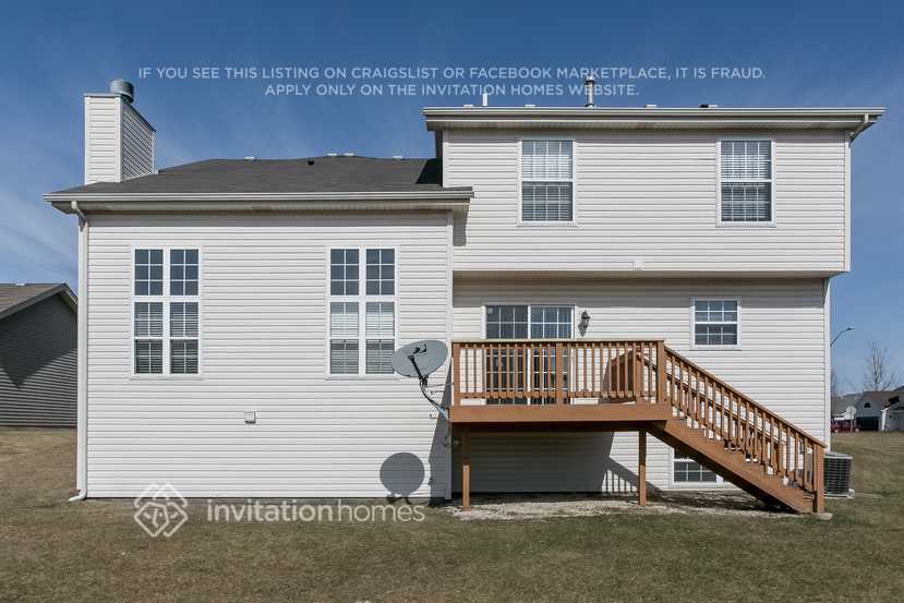 Building Photo - 4747 W Tulip Ave