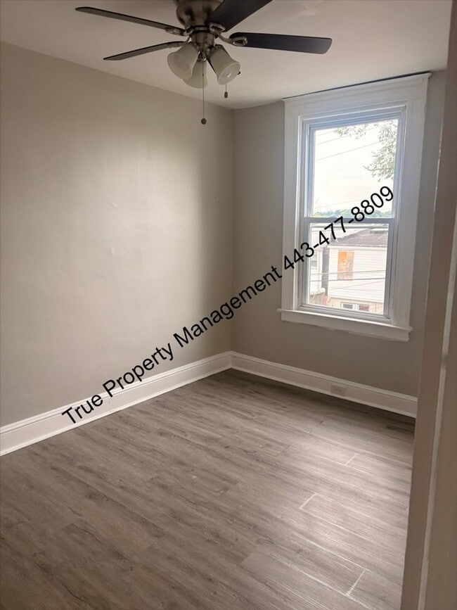 Building Photo - 3212 Elmora Ave