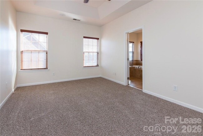 Building Photo - 9921 Kings Parade Blvd